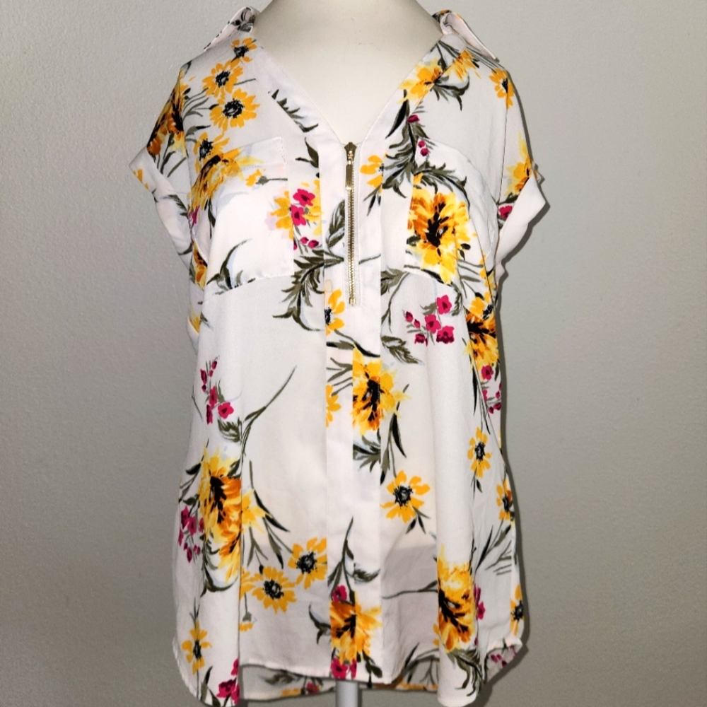 Express XS Shirt White Floral